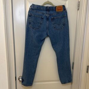 Levi's 504 Classic Blue Jeans Men’s but look great on Women too.